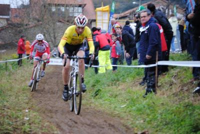 Larrinaga logra su objetivo: Revalida el campeonato de España