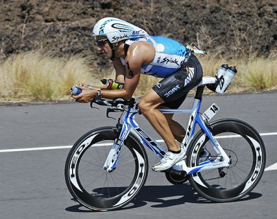 Victoria de Eneko Llanos en el ICAN Triatlón Marbella