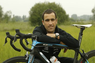 Eneko Llanos se sube al podio en el Ironman de Roth 