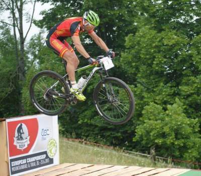 Hermida mejor español en los europeos de MTB