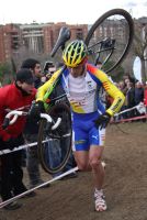 Hermida quinto tras romper la cadena