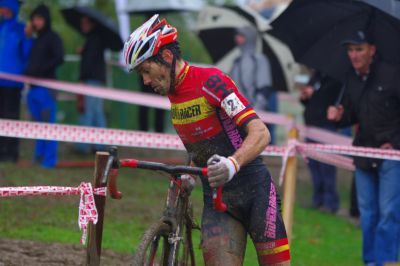 Isaac Suárez consigue un buen puesto en el ciclocross de Asper-Gavere 