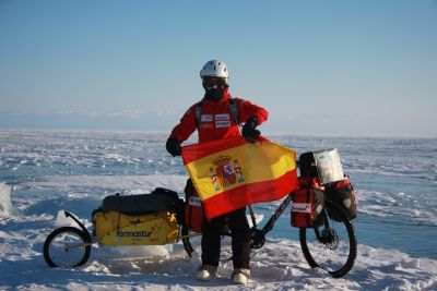 Juan Menéndez Granados inicia una expedición a Siberia 