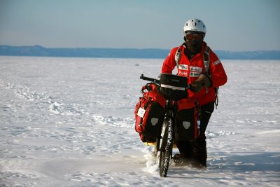 Juan Menéndez Granados supera la mitad de su travesía 
