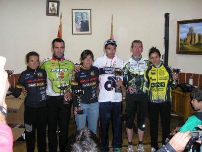 Bikezona copa el podio en Otero Bikezona copa el podio en Otero
