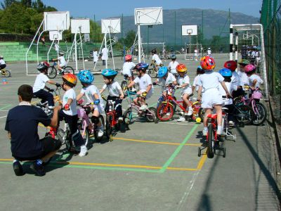 El Xacobeo Galicia lleva el ciclismo a los colegios