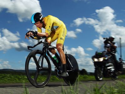 El Sky con Wiggins y Froome arrasan en la primera crono del Tour de Francia