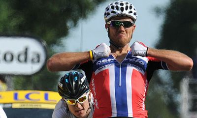 Tour de Francia: El pavés causa el pánico