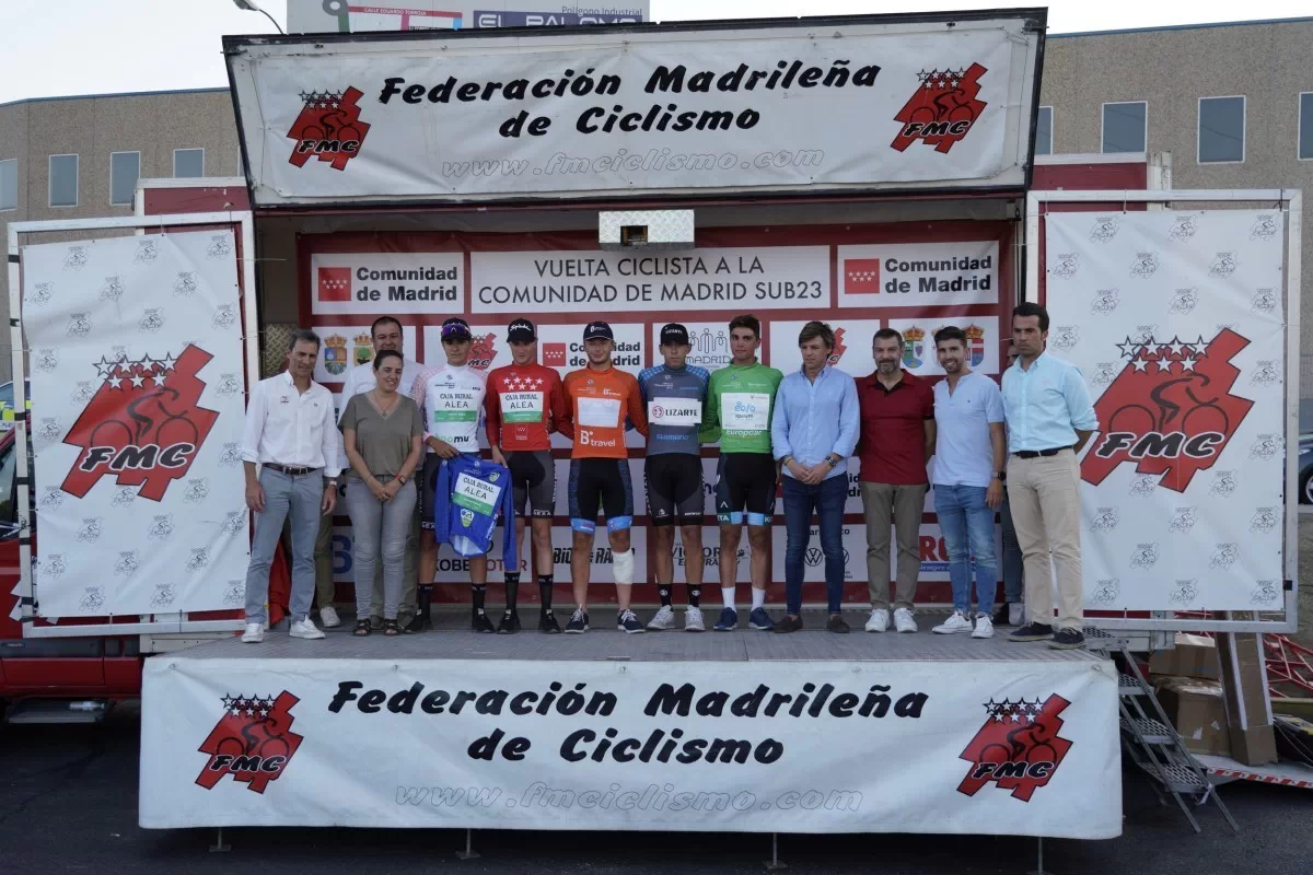 Abel Balderstone primer líder de la Vuelta a Madrid sub23 tras ganar la crono