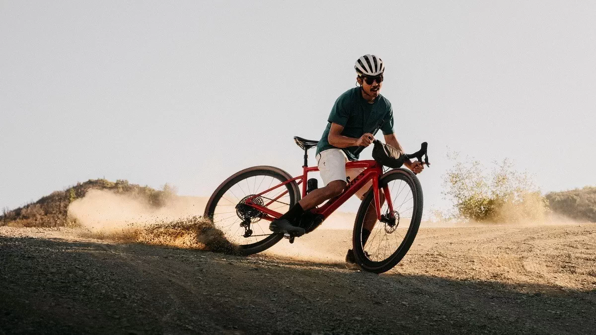 Ábrete camino con tu gravel y los nuevos neumáticos S-Works Pathfinder de 42mm