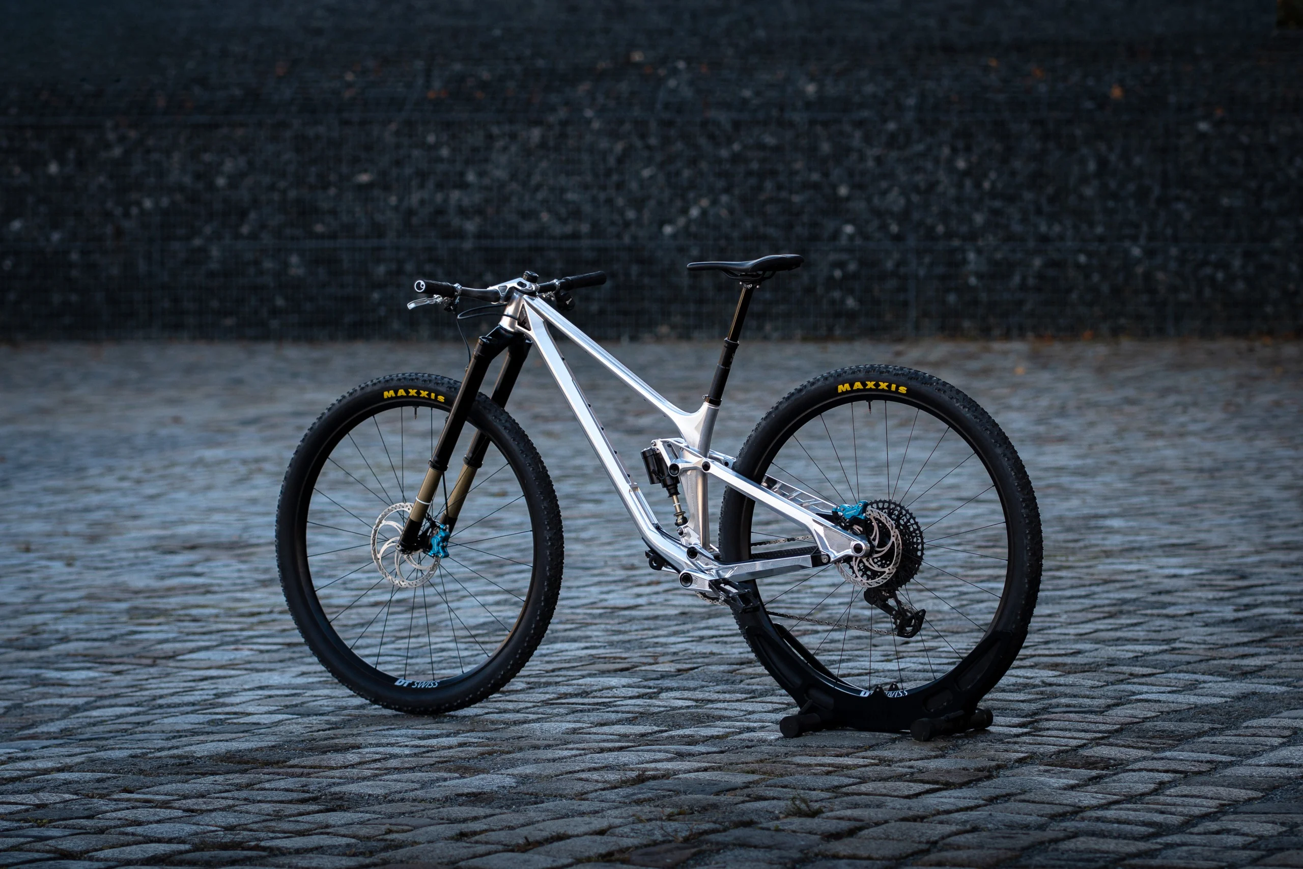 Actofive I-TRAIN, la Segunda 32 Pulgadas que Sale al Mercado