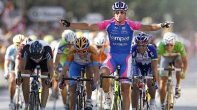 Alessandro Petacchi cuelga la bicicleta
