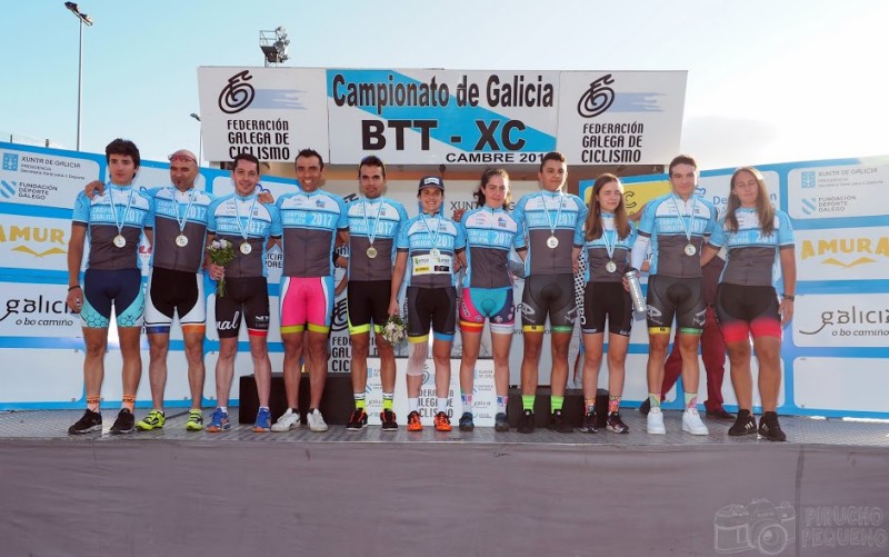 Adrian Valverde y Lucía Vázquez campeones de Galicia élite de XCO