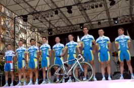 Primera toma de contacto para el Ag2r-La Mondiale