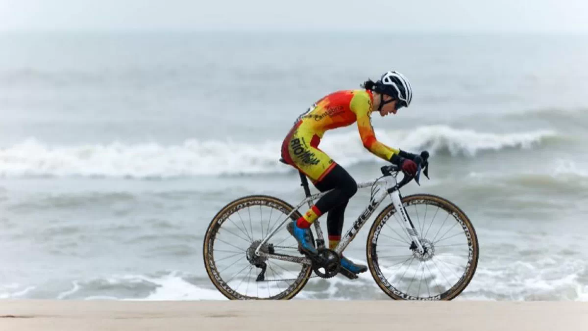 Aida Nuño vigésima y Lucía González vigesimoctava en el Mundial de ciclocross