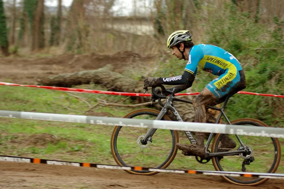 Aitor Hernández da comienzo este fin de semana a la temporada de ciclocross