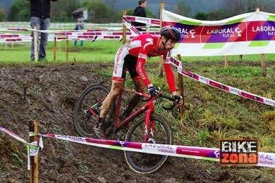 Aitor Hernández y Lierni Lekuona ganan en Lezama