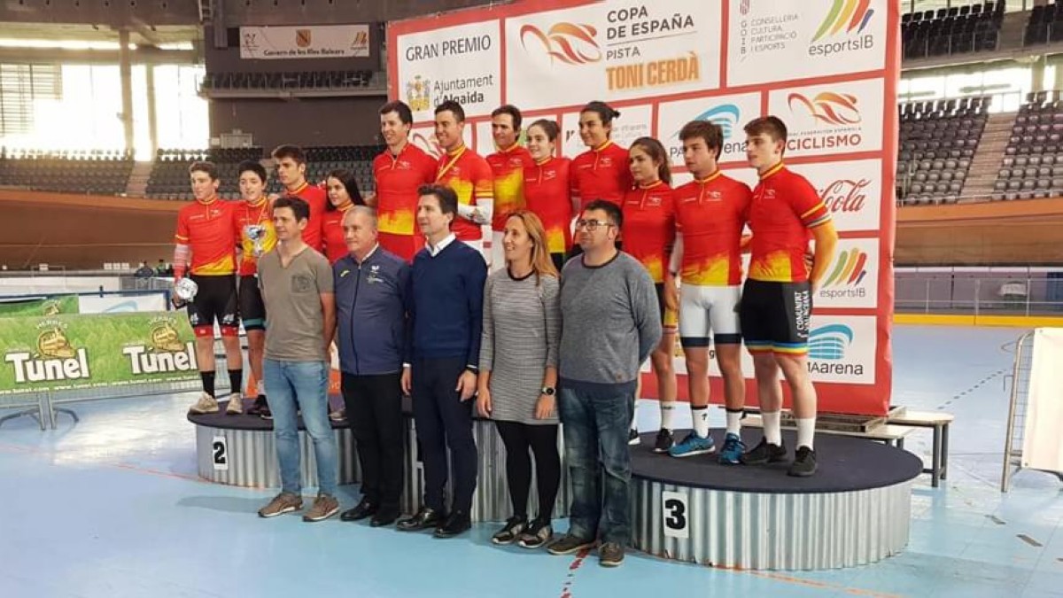 Albert Torres y Eukene Larrarte, campeones de España de ómnium