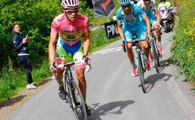 Alberto Contador manda en el Giro de Italia