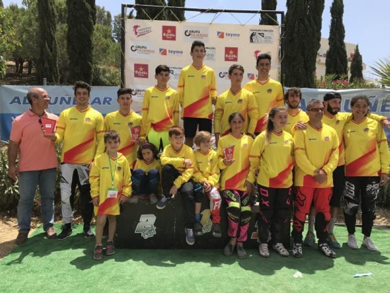 Alejandro Alcojor y Daniela Moreno, líderes de la Copa de España BMX