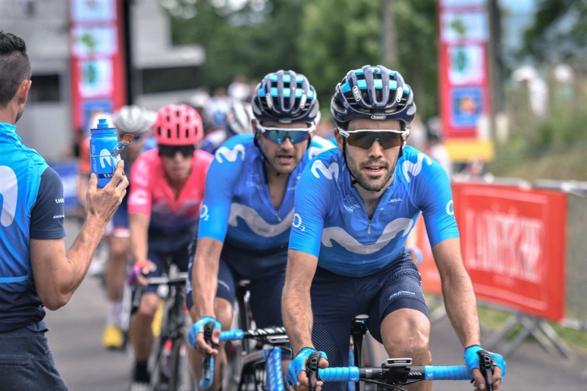 Alejandro Valverde vuelve a competir como mejor sabe, ganando .. 