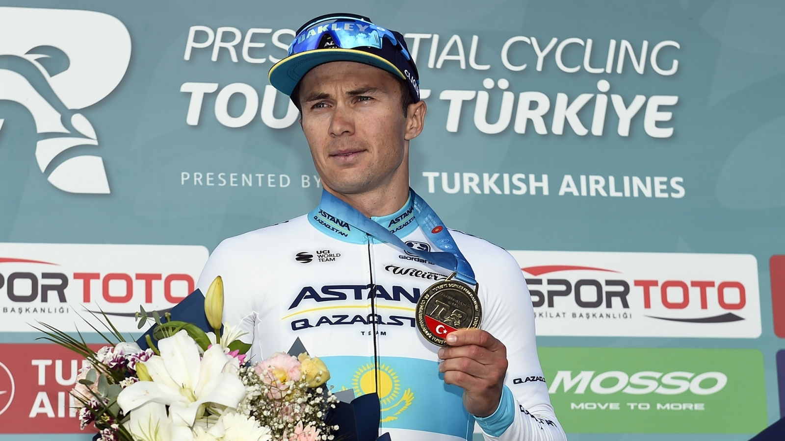 Alexey Lutsenko conquista la etapa reina del Tour de Turquía 2023