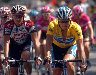 Lance Armstrong ve a Basso favorito para el Giro