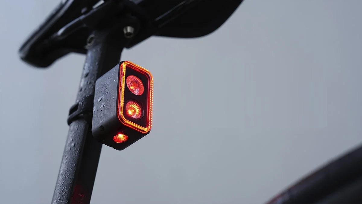 Análisis de la nueva luz trasera Magicshine Seemee 400 con PelotonSync Flash Análisis de la nueva luz trasera Magicshine Seemee 400 con PelotonSync Flash