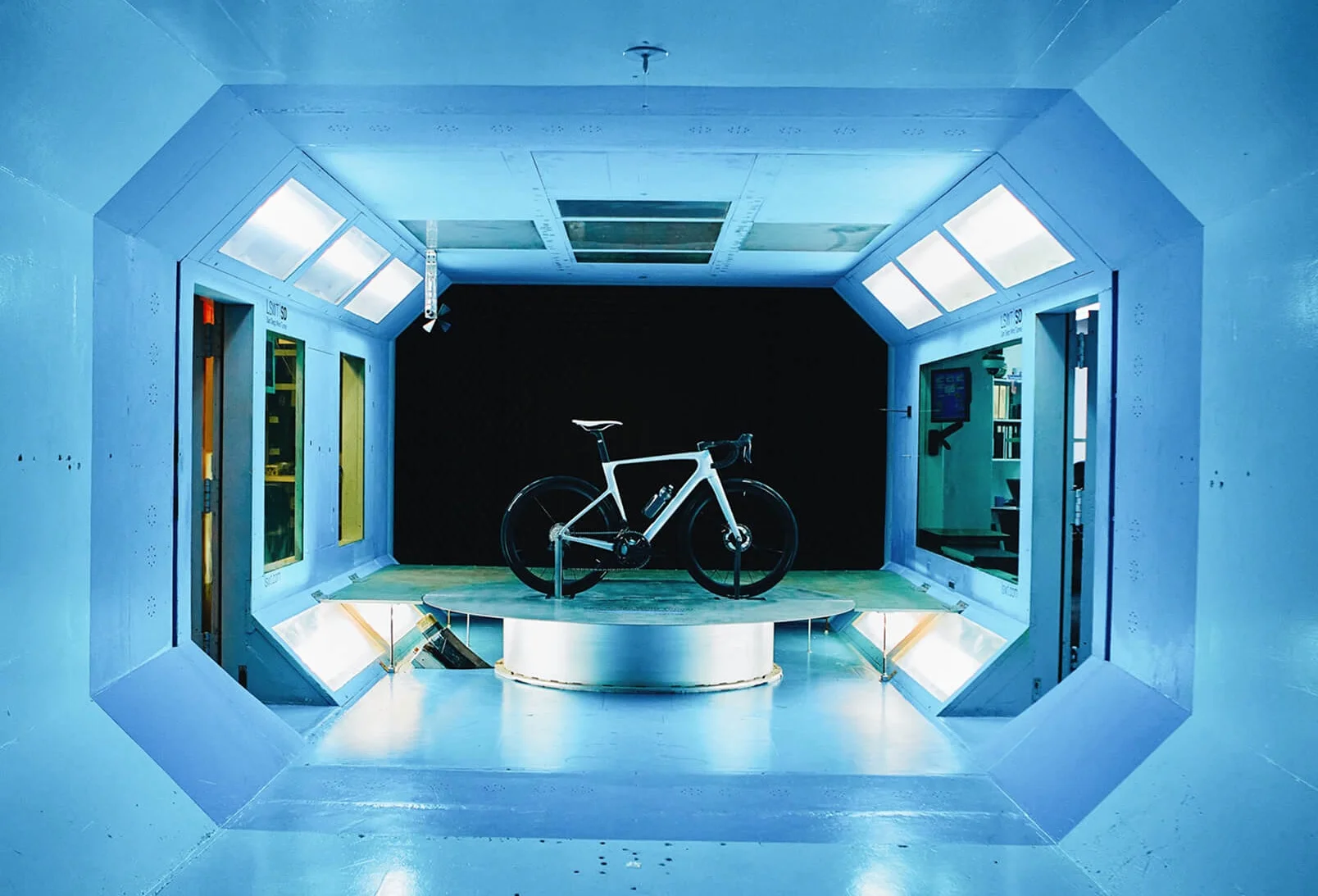 Analizamos los secretos tecnológicos de la Cannondale SuperSix EVO Gen 5 que utiliza el equipo EF Education Analizamos los secretos tecnológicos de la Cannondale SuperSix EVO Gen 5 que utiliza el equipo EF Education