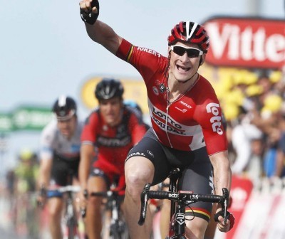 André Greipel se hace con la segunda etapa del Tour