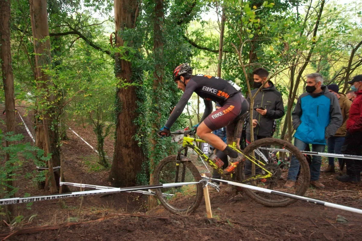 Auténtico deporte rural vasco en las Green Series MTB XCO de Barakaldo 