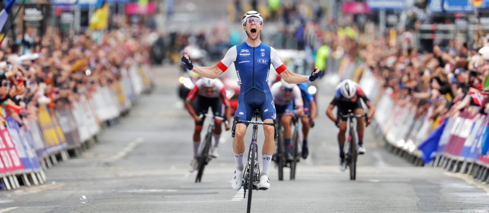 Axel Laurance, el actual Campeón Mundial Sub-23 de ruta firma con el Ineos Grenadiers