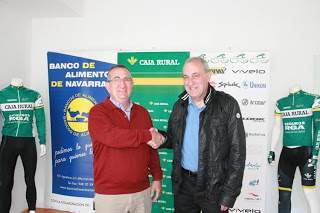 Bicicleta Solidaria con el  Caja Rural-Seguros RGA