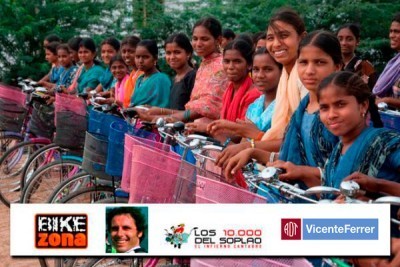 Bikezona en el acto Solidario con la India: Una Pedalada, una bicicleta