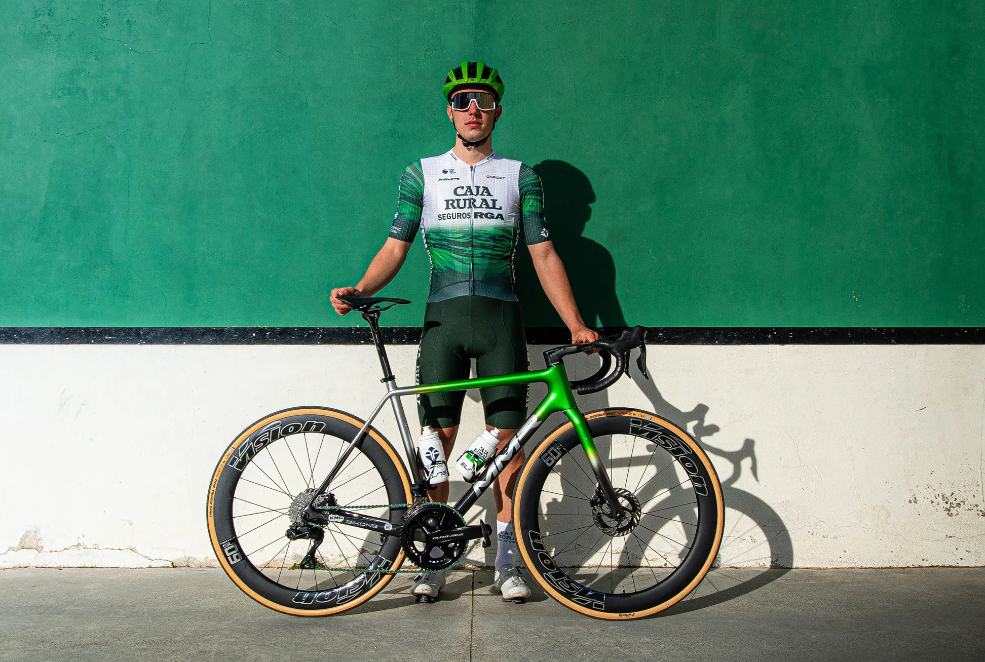 Caja Rural-Seguros RGA y MMR renuevan su alianza con la nueva Adrenaline SL para la temporada 2026