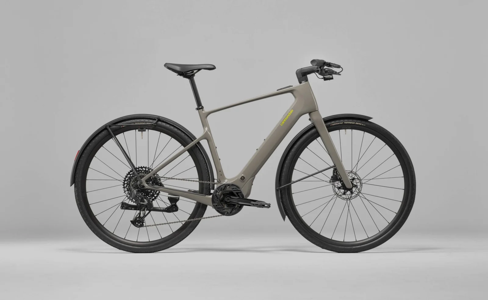 Cannondale se basa en la Synapse para su nueva bicicleta eléctrica de ciudad, la Tesoro Neo Carbon