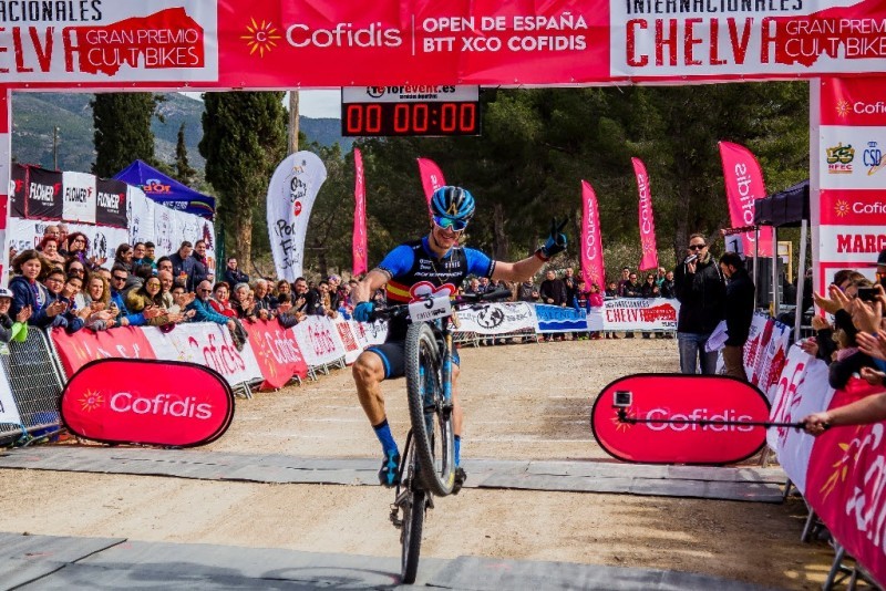 Carlos Coloma sube al podio en Chelva