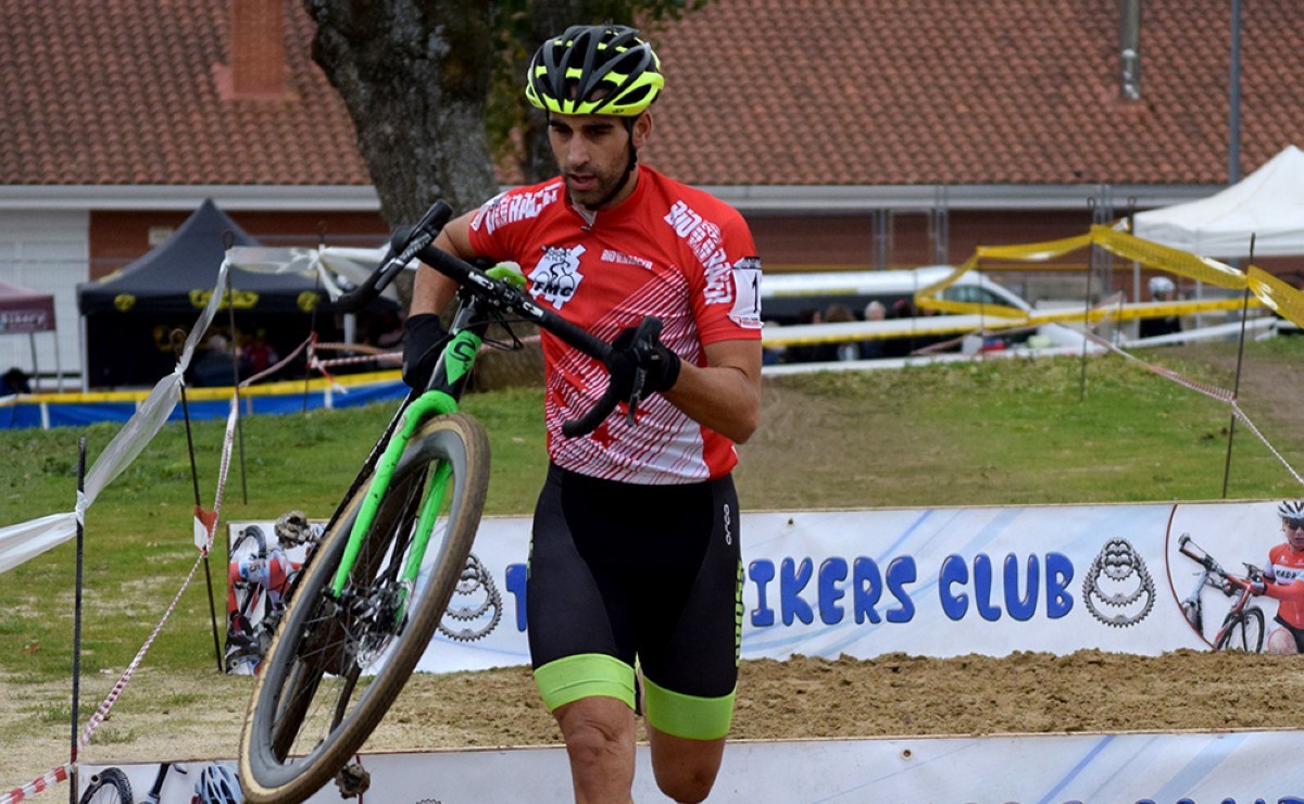 Carlos Hernández y Ruth Moll triunfadores en el Ciclocross Hormitech-Los Molinos