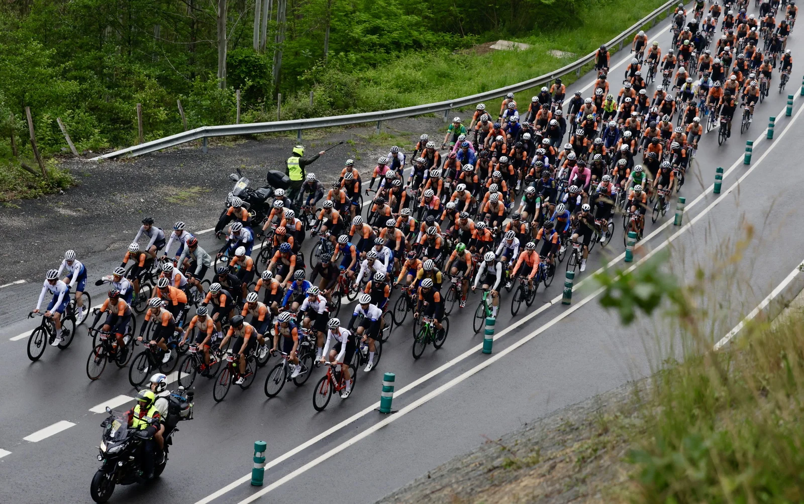 Casi 1000 cicloturistas disfrutaron de la VII Gran Fondo BIBE Transbizkaia