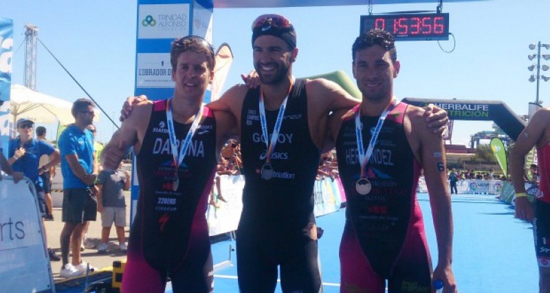 Cesc Godoy campeón de España de triatlón