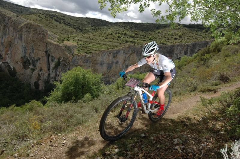 Clàudia Galicia, póker de títulos en La Rioja Bike Race