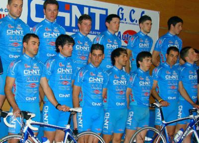 Presentados los equipos Chint –Autronic – Club Ciclista Vigués