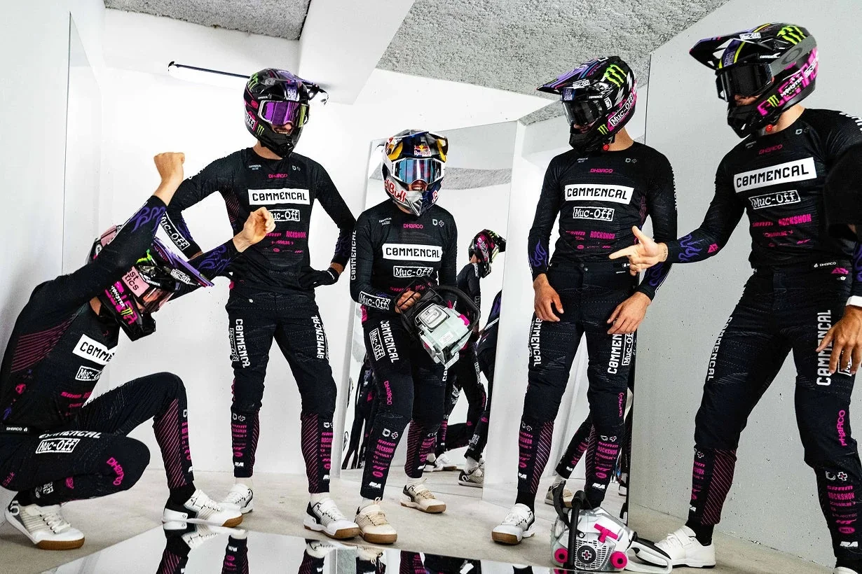 Commencal Muc-Off se viste de gala en Les Gets para arrasar en la Copa del Mundo DH