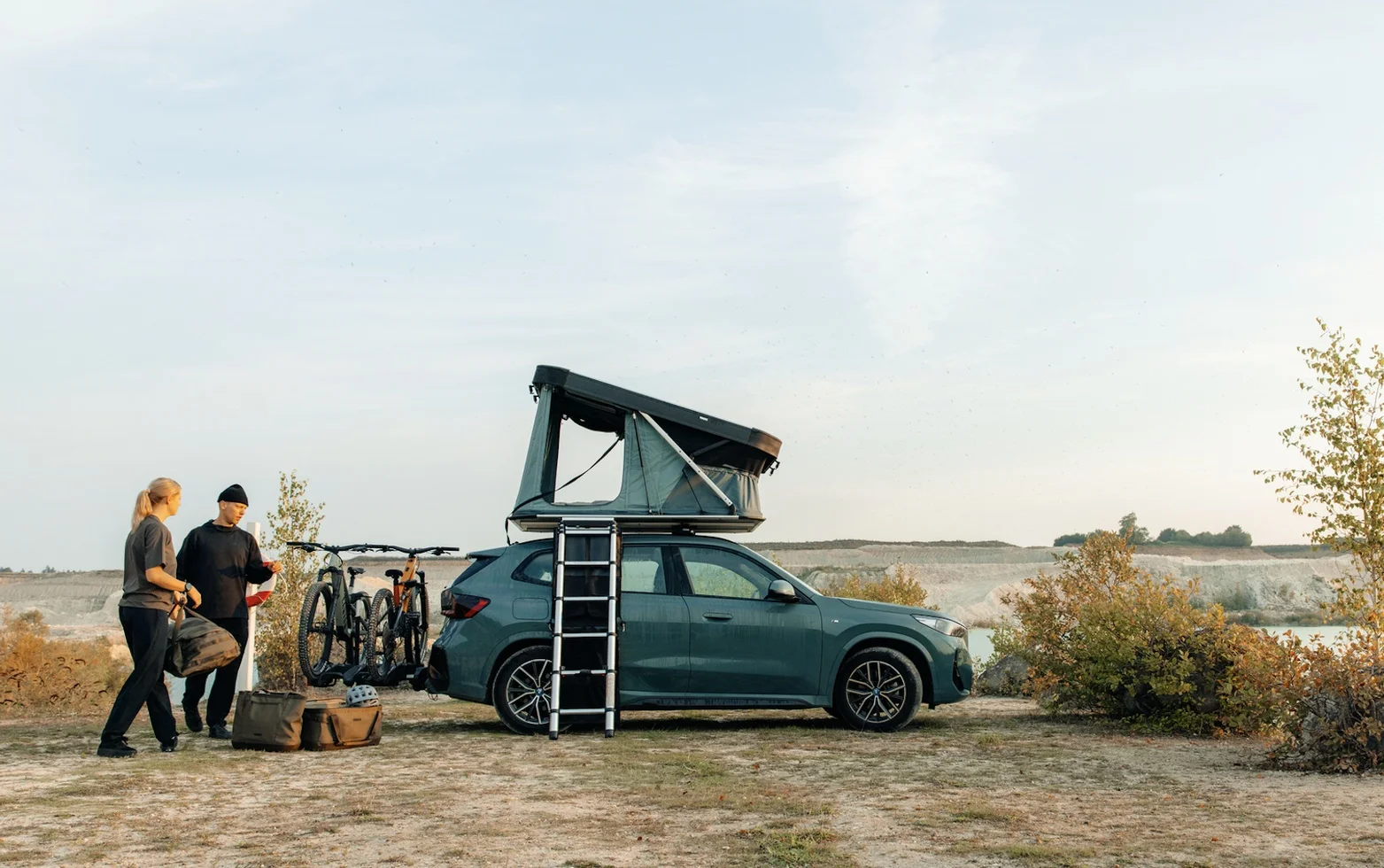 Consigue el campamento base perfecto con la nueva tienda de techo Thule Widesky