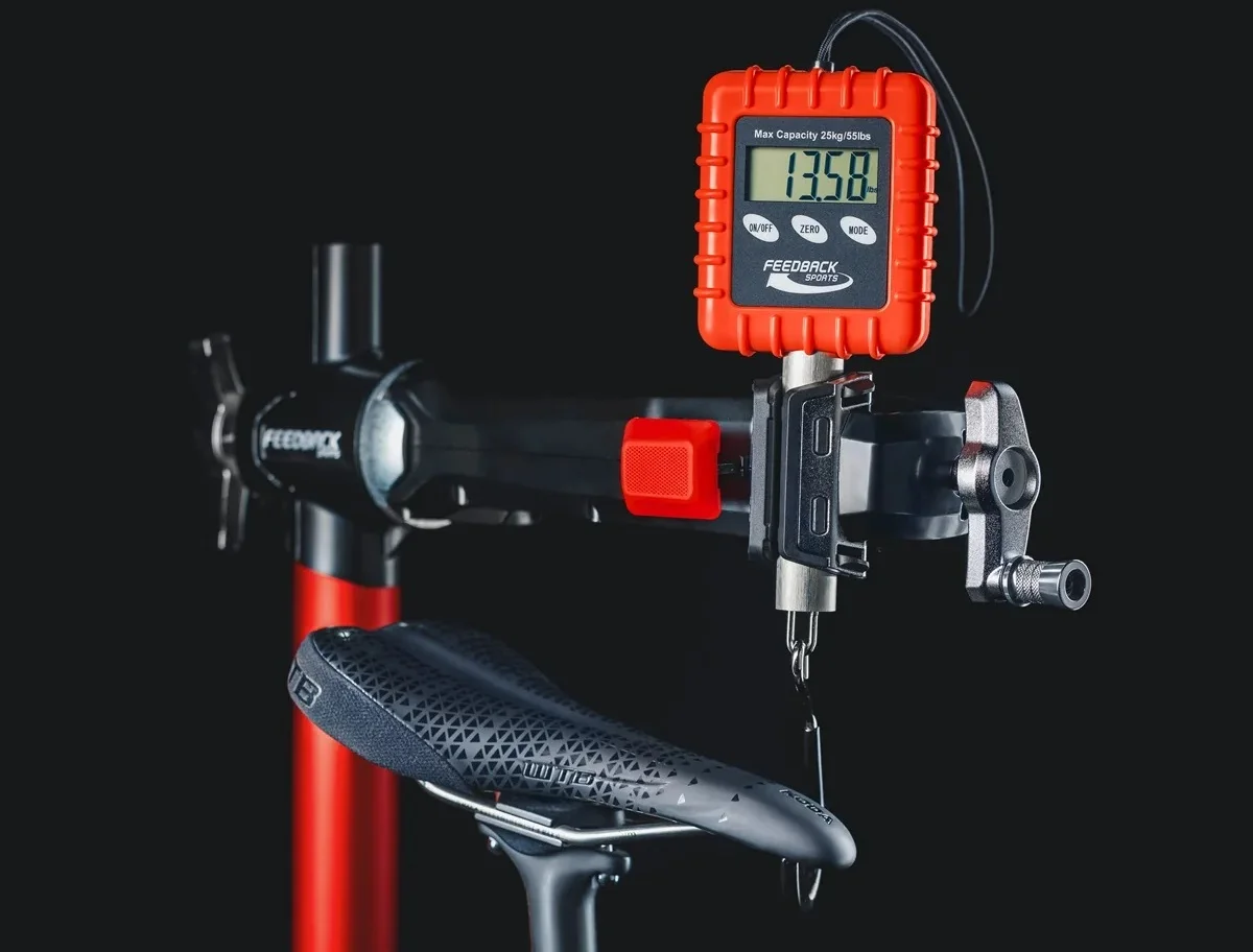 Controla el peso de tu bicicleta usando la tecnología más precisa de Feedback Sports