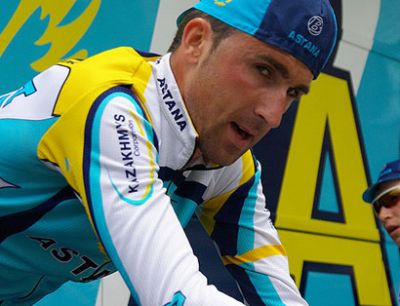 La crisis alcanza al Astana de Armstrong y Contador