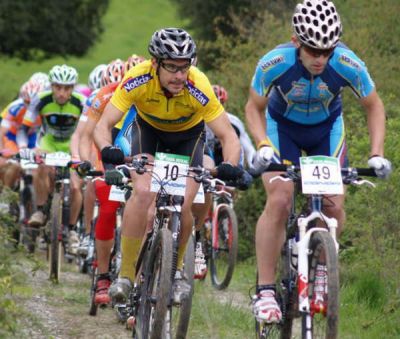 Las Crónica de Joseba León: Doble Cita Las Crónica de Joseba León: Doble Cita