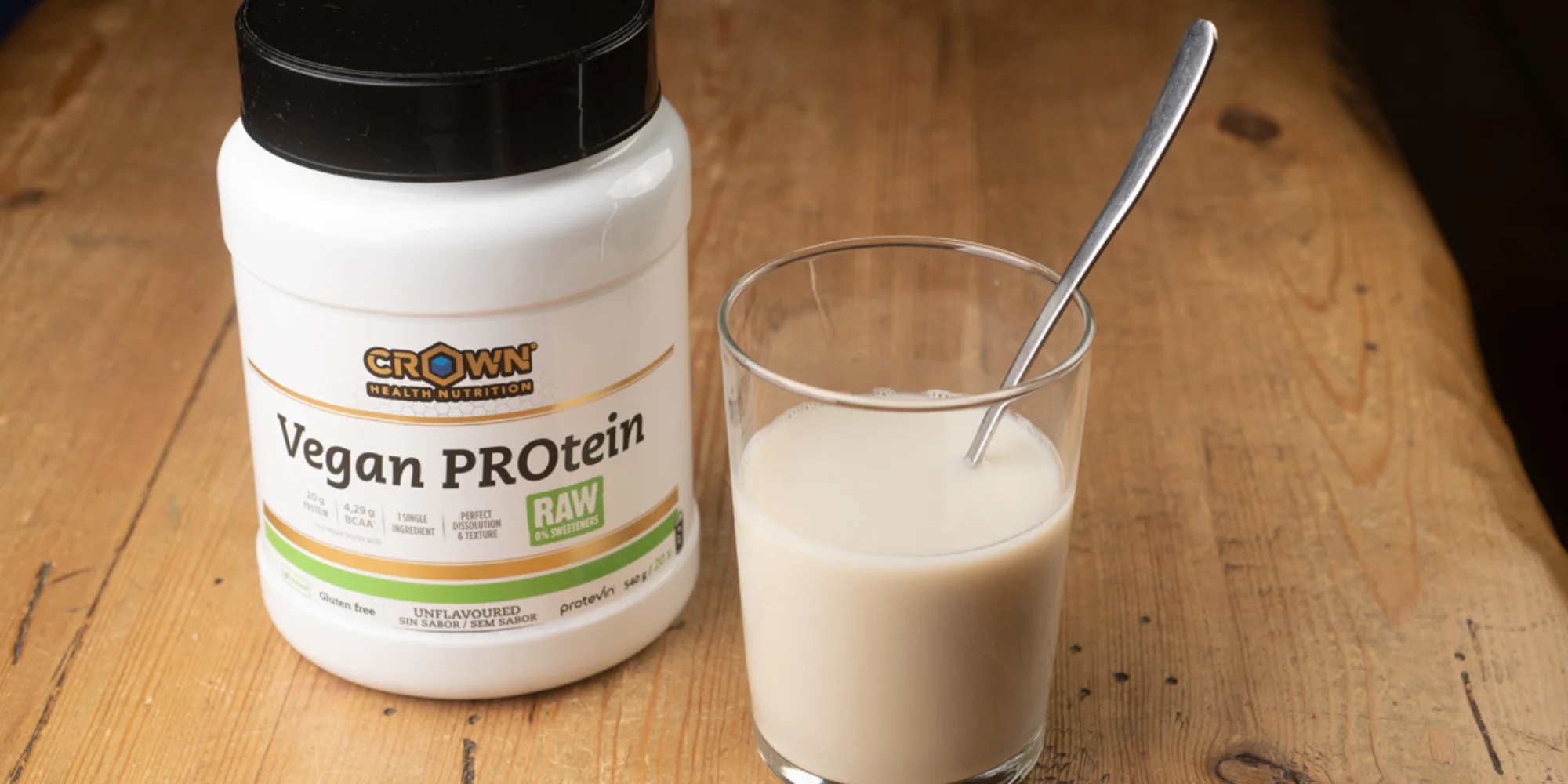 Crown Sport Nutrition lanza la Vegan PROtein RAW: una nueva proteína vegana de alta calidad, sin edulcorantes ni alérgenos