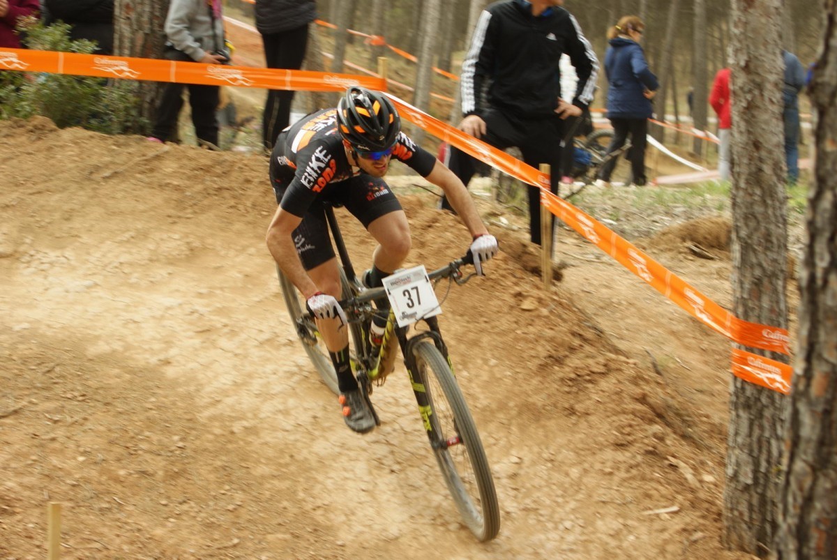 David Puente se mete en el Top 20 del Superprestigio