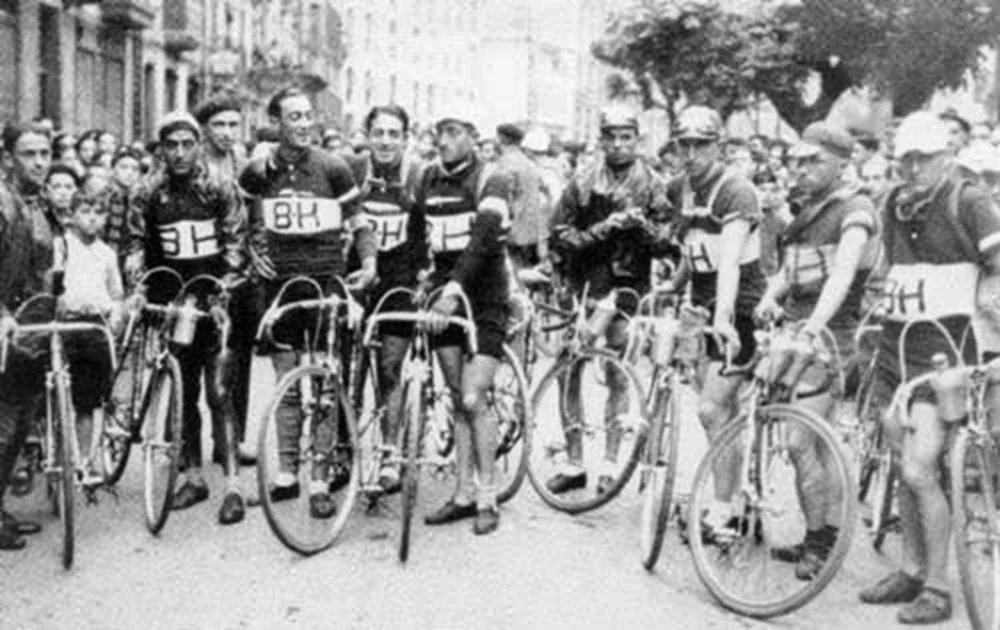 De Éibar a la Movilidad Inteligente: Un Siglo de Innovación en el Ciclismo Español